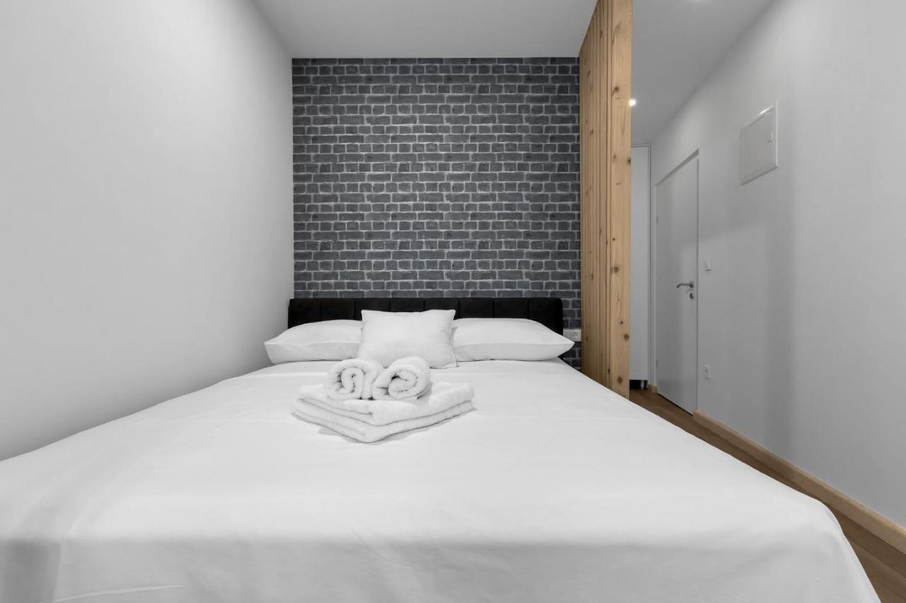 Apartments Lucky Brela Exterior foto
