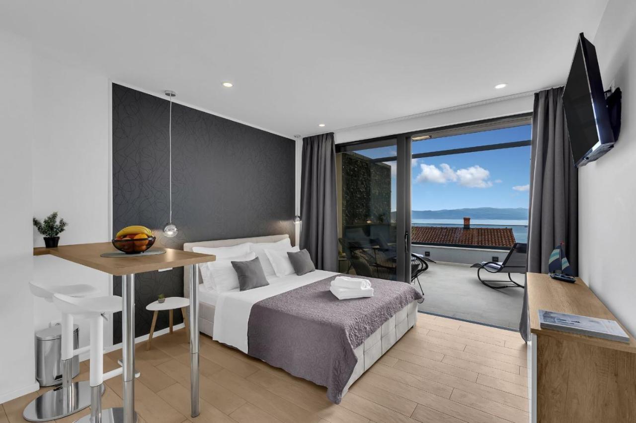 Apartments Lucky Brela Exterior foto